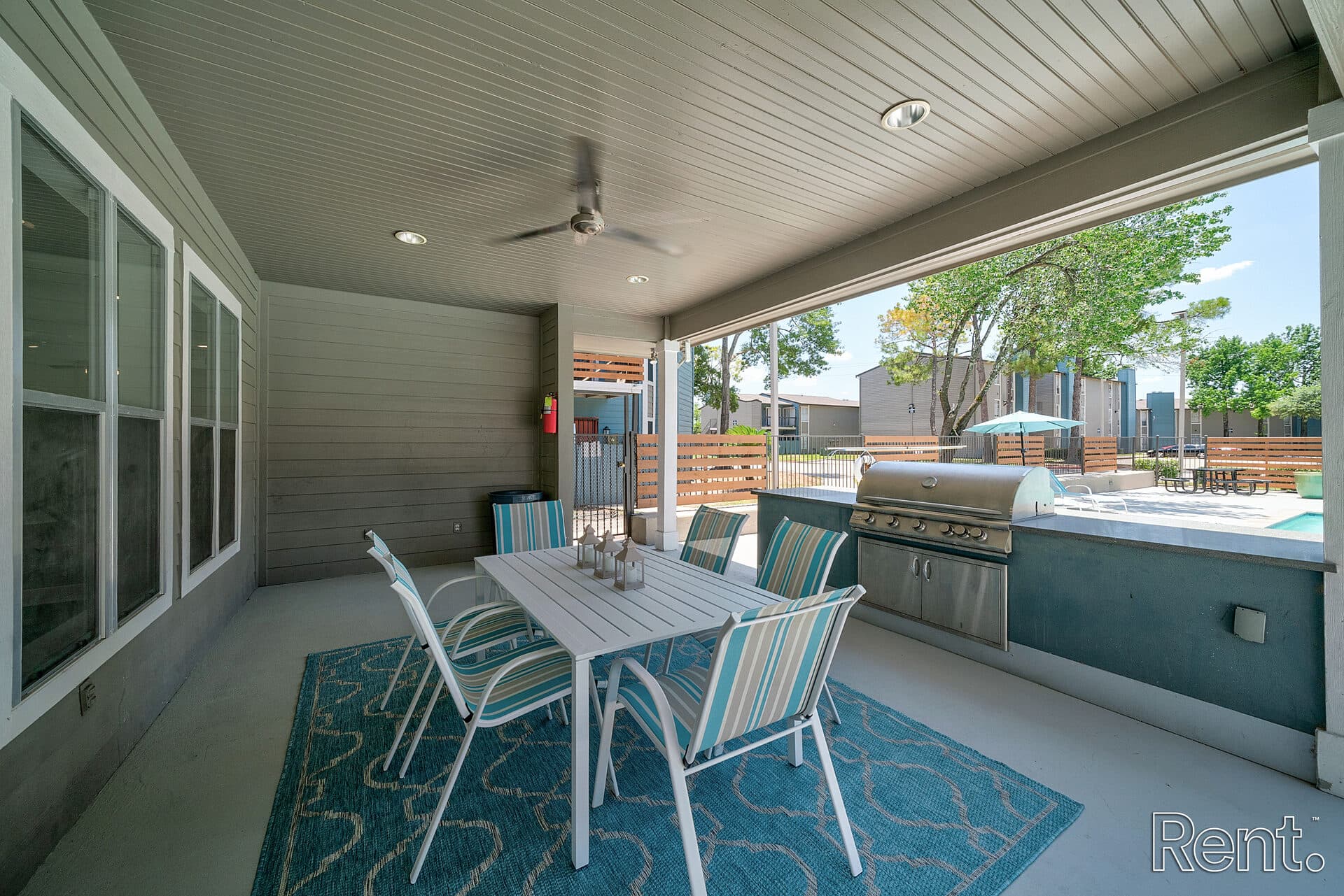 BBQ & patio area